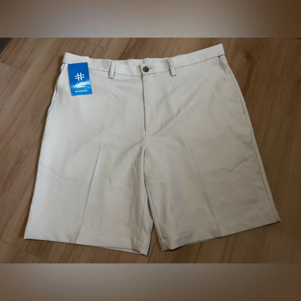 NWT Haggar Cool 18 Pro Flat Front Shorts Men’s 38 Khaki Stretch - Picture 1 of 6